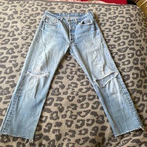 EUC vintage Levi’s butt rip distressed 501 jeans 31 waist